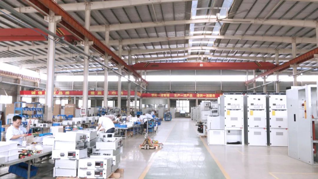 高質(zhì)量發(fā)展看黃陂丨智能升級(jí)驅(qū)動(dòng)新引擎 企業(yè)機(jī)器人產(chǎn)線引領(lǐng)訂單熱潮，技術(shù)服務(wù)筑牢競(jìng)爭(zhēng)優(yōu)勢(shì)